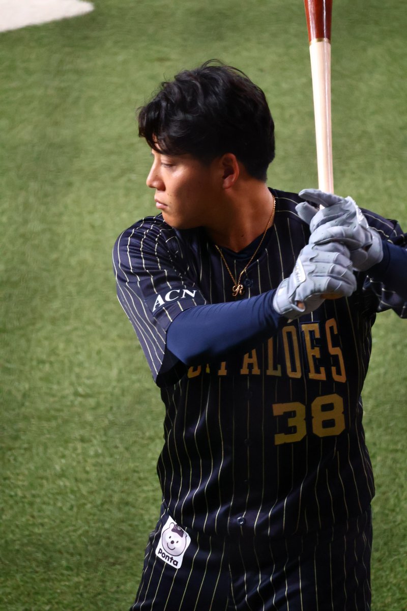 ashk716b's tweet photo. Bs2025 ベスト4ショット
#茶野篤政
#来田涼斗
#太田椋 https://t.co/yKyTVLQeli