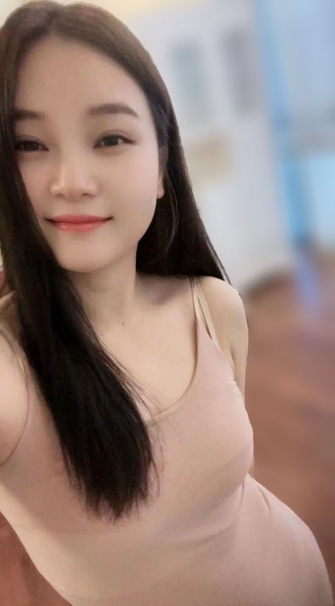 Zjiang77's tweet photo. 需要资源点击👆置顶推文🔗
课室：坡头区
年龄：29
身高：160

水费：500p/40分、1000pp/90分
⚠️上课需要提前预🈷️，喝🍺、素质低勿扰！

服务：调情陪浴➕👄爆➕漫游➕69➕爱爱➕丝袜制服➕乖巧挺话，姿势任摆，如似女友
#湛江资源  #湛江约炮  #湛江线下  #湛江兼职  #湛江楼凤 https://t.co/6bAEX5IPof