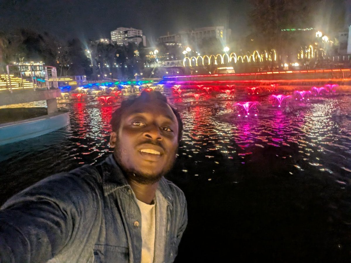 Ralph De FellowGhanaian tweet media