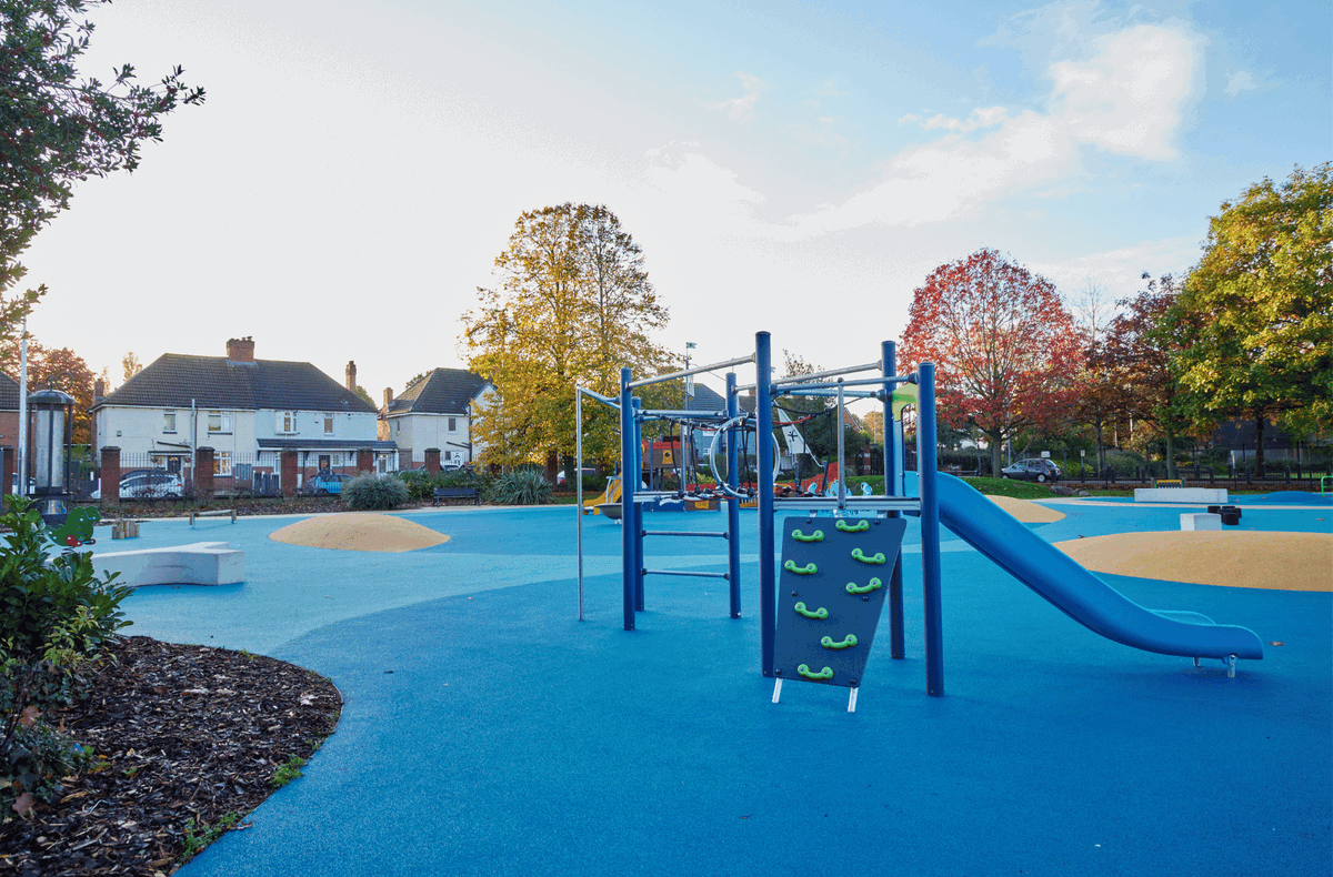 WalsallCouncil's tweet photo. #Leamore Park was given a fantastic makeover last year thanks to investment from the Bloxwich Town Deal - helping create a cleaner, safer, and more welcoming green space for local families to enjoy! 🌳🛝
Have you been to see the improvements yet? 👀 https://t.co/6ekEf2Ol7q