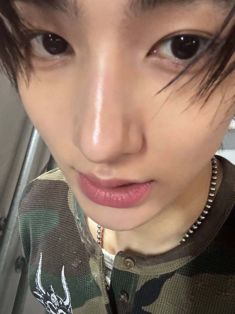 kae ✮ IS GREEN tweet media