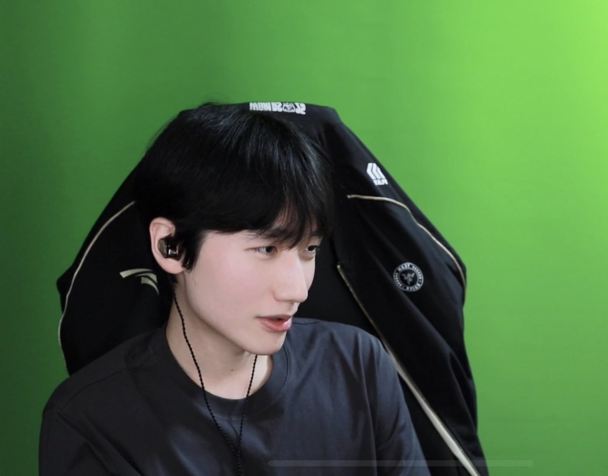 데뷔 11주년 축하해