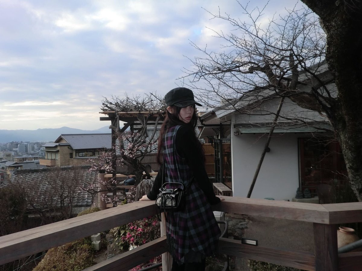 ILLIT WEVERSE tweet media