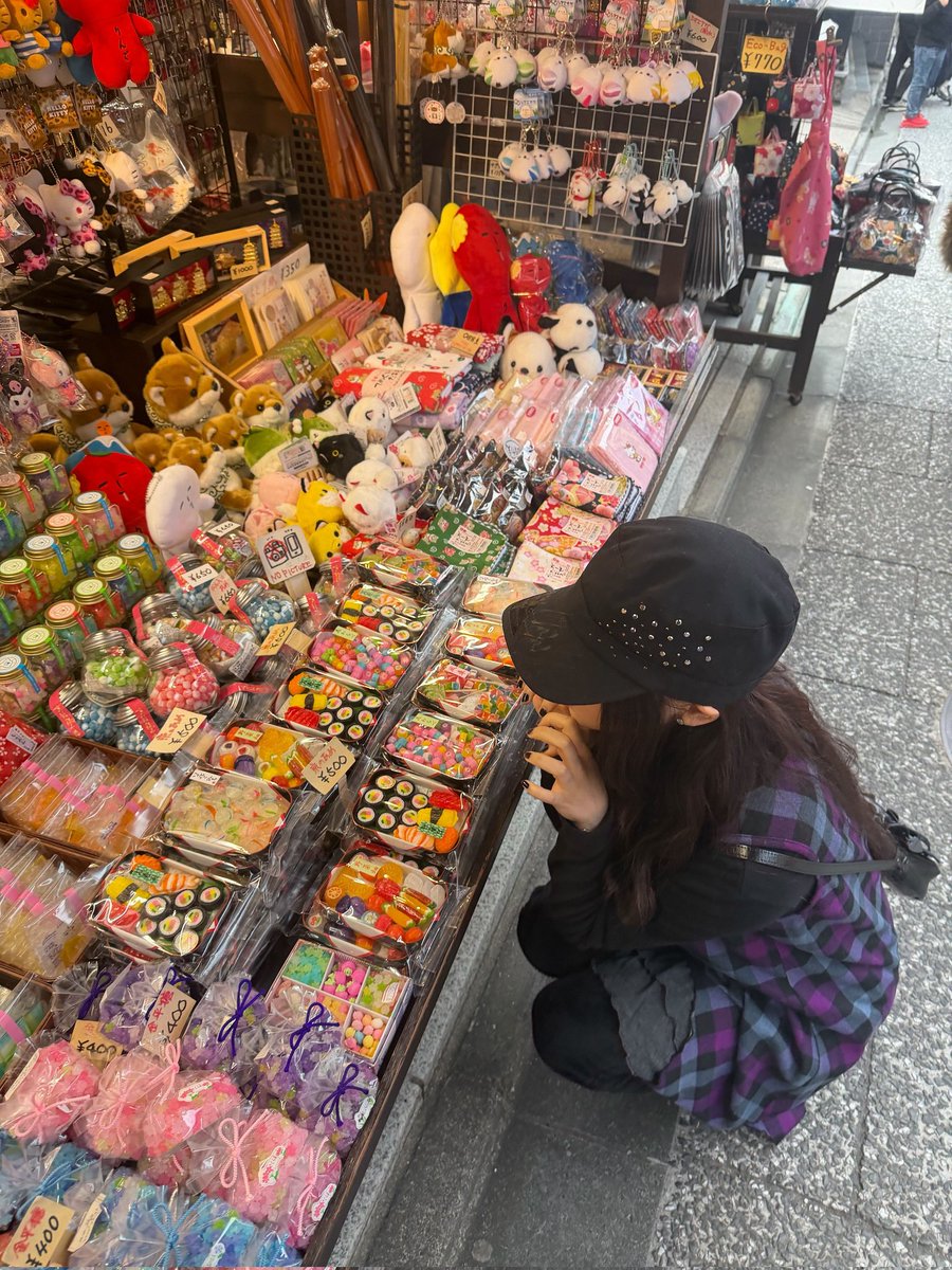 ILLIT WEVERSE tweet media