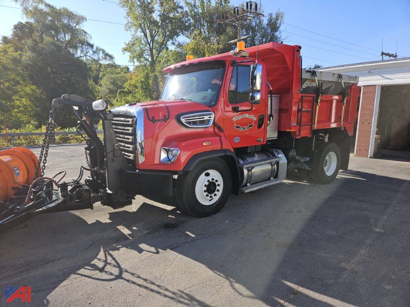 Auctions_Intl's tweet photo. 2018 Freightliner 108 SD Dump Truck with Sander and Plow - Bidding Now! - ends Tue, Mar 3, 2026 at 06:15:00 pm ET - Great Condition!!!
https://t.co/d7Yx4XVg6X https://t.co/dhwvRoYLU3