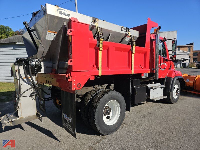Auctions_Intl's tweet photo. 2018 Freightliner 108 SD Dump Truck with Sander and Plow - Bidding Now! - ends Tue, Mar 3, 2026 at 06:15:00 pm ET - Great Condition!!!
https://t.co/d7Yx4XVg6X https://t.co/dhwvRoYLU3