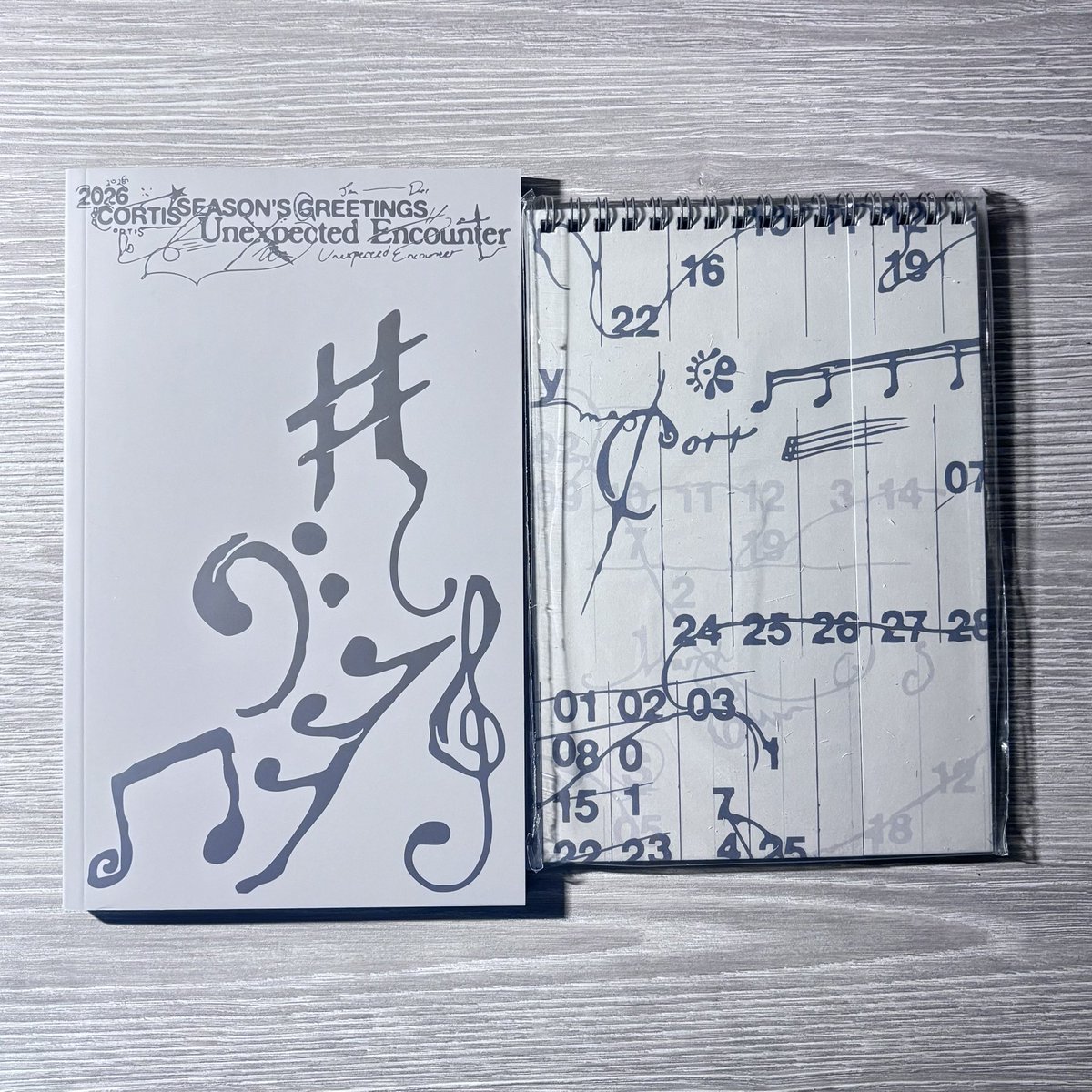 🗯️ wts / พร้อมส่ง 
— season greeting ssgt ได้หมดตามภาพ

୨ৎ photobook , diary
୨ৎ 130฿ ส่งฟรี

📮 free shipping 
ʢ ‧͡ه‧ʡ สั่งซื้อ/สอบถามเดมค่ะ
#ตลาดนัดcortis