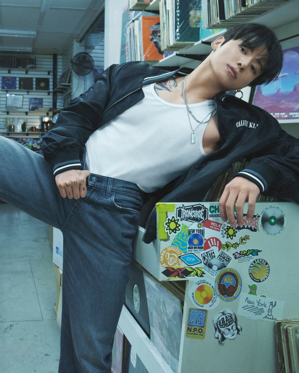 XFashion's tweet photo. Stills from @CalvinKlein's new campaign starring #JungKook. https://t.co/ZB7a4dMnGf