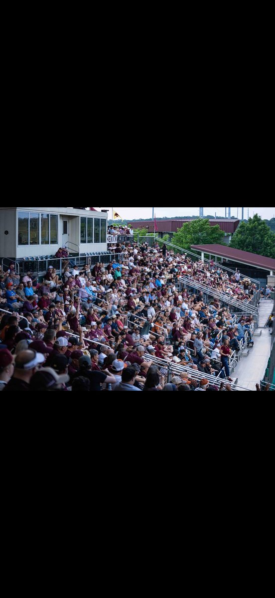 Gold out at Bobcat Ballpark tonight! 6:00 1st pitch. I have some free front row tickets available and want the stands packed with <a href="/TxStateBobcats/">Texas State Bobcats</a> fans! Drop a #slammarcos in the replies and we will hook some of you up with tickets!! Let’s go!!!