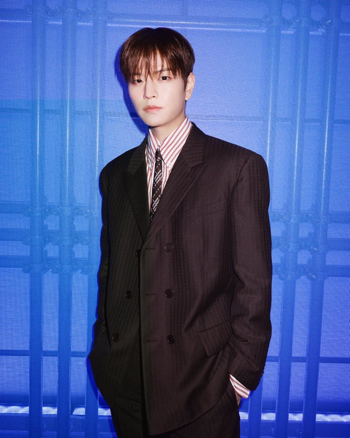 XFashion's tweet photo. Brand Ambassador #Seungmin stuns at the @Burberry Winter 2026 show during London Fashion Week. https://t.co/2ke4KNaaPa