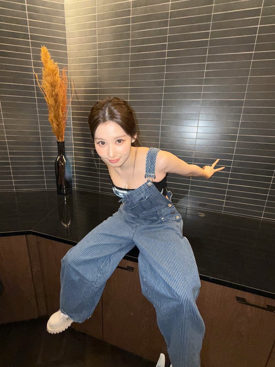 Kiwww <a href="/KEYceburr/">ዪ⚜ Key.</a>