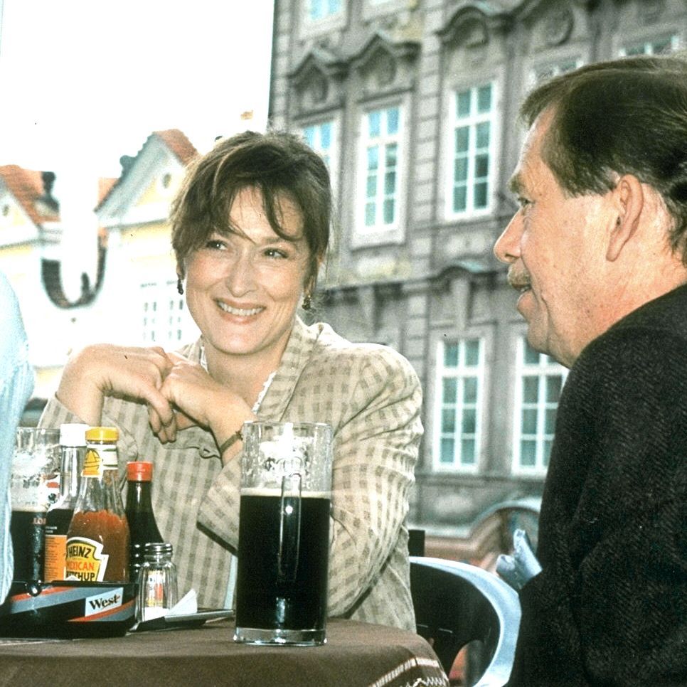 Meryl Streep and President Vaclav Havel at the Prague International Golden Golum Festival, 1995.