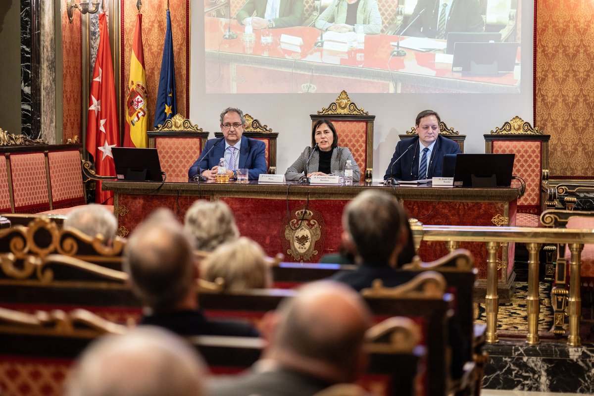 Notarios de España tweet media