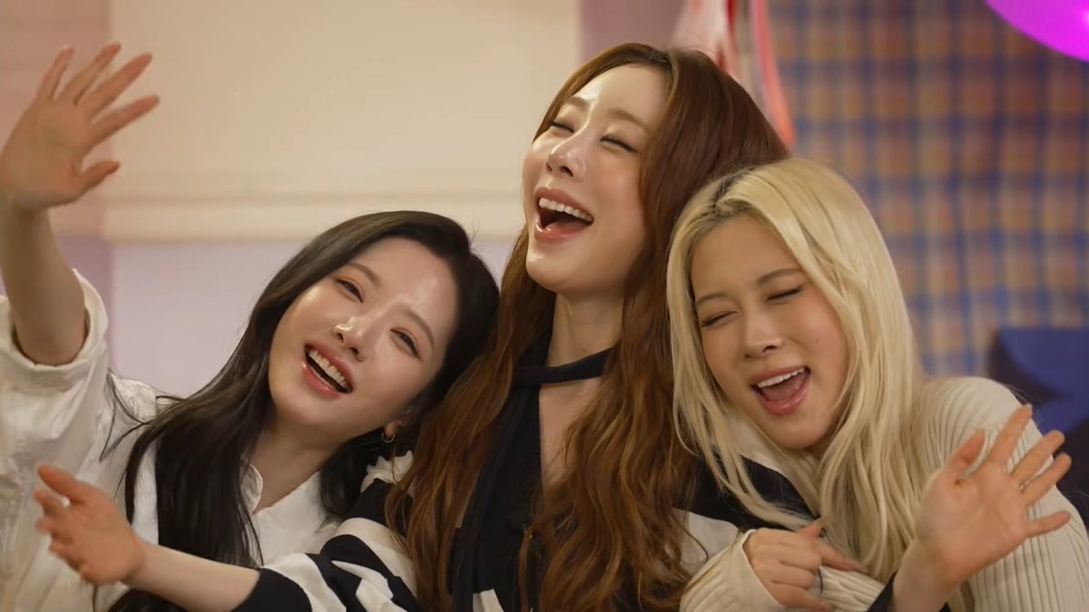 act_cool_'s tweet photo. #우주소녀 여러분들...
10주년 정말 추카해요.....
벌써 10년이나 흘렀다는 게 정말 신기하네요
우주소녀 좋아하면서 정말 재밌었죠 앞으로도 재밌겠죠?? 그럼 참 좋겠다...
#Bloomhour 감사해요 #WJSN_10th_ANNIVERSARY #우소야_우정해_하뚜 해요 https://t.co/LFosgaH7en
