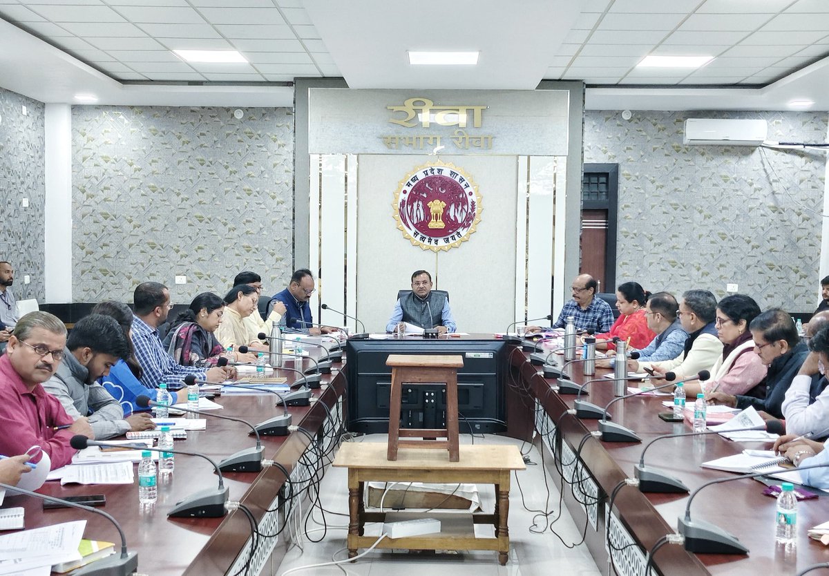 Rewa Commissioner tweet media