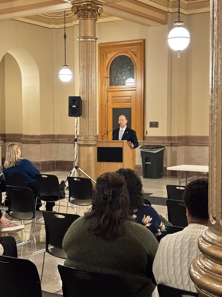 Tracie Chauvin, LSCSW tweet media