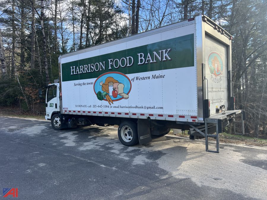 Auctions_Intl's tweet photo. 🚚 Up for auction: 2016 Isuzu NRR 20' Refrigerated Box Truck!  
📅 Bidding closes Wed, Mar 4, 2026 at 7:20 PM ET  🏢 Harrison Food Bank-ME #46215  ✅ Starts, runs, and drives—ready for your business!  🔗 Visit Auctions International to place your bid! https://t.co/7CA1Asgrfc