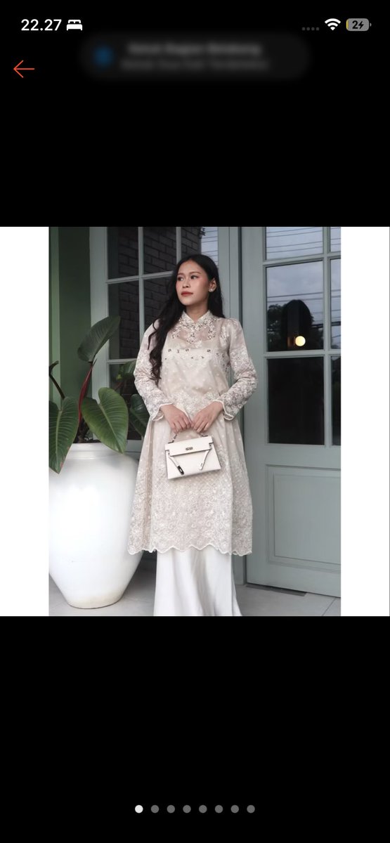 macalatte8's tweet photo. Guys menurut kalian, aku couple baju ini sama ibuku (50th). Buat ibuku too muck/ terlalu muda gitu gak ya? https://t.co/d0klYLQFRT
