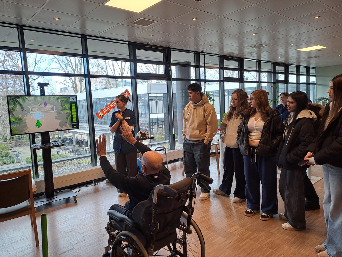 Coombe Sixth Form tweet media