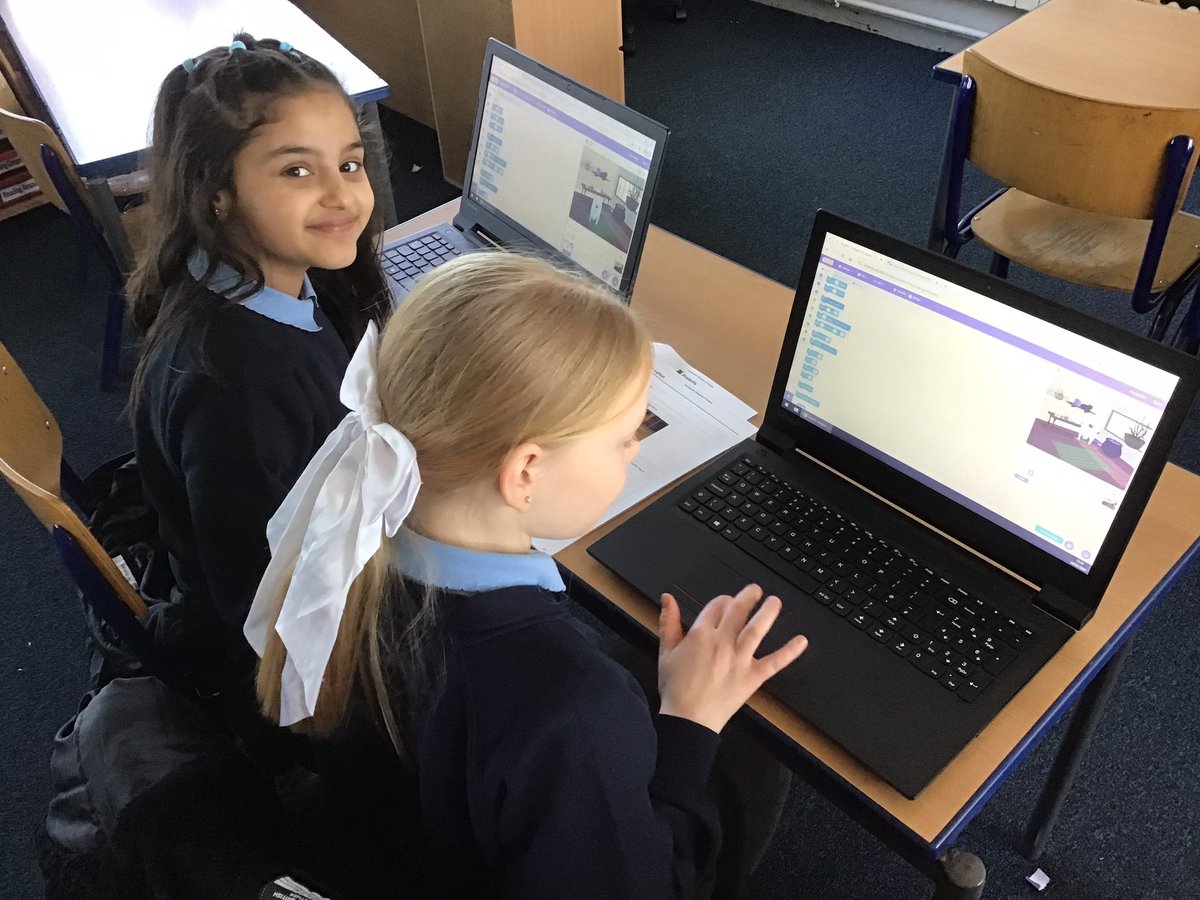 NewHallpri's tweet photo. All smiles at #codingclub #Y5 #ghostbusters #computing https://t.co/7NuGjFizBM