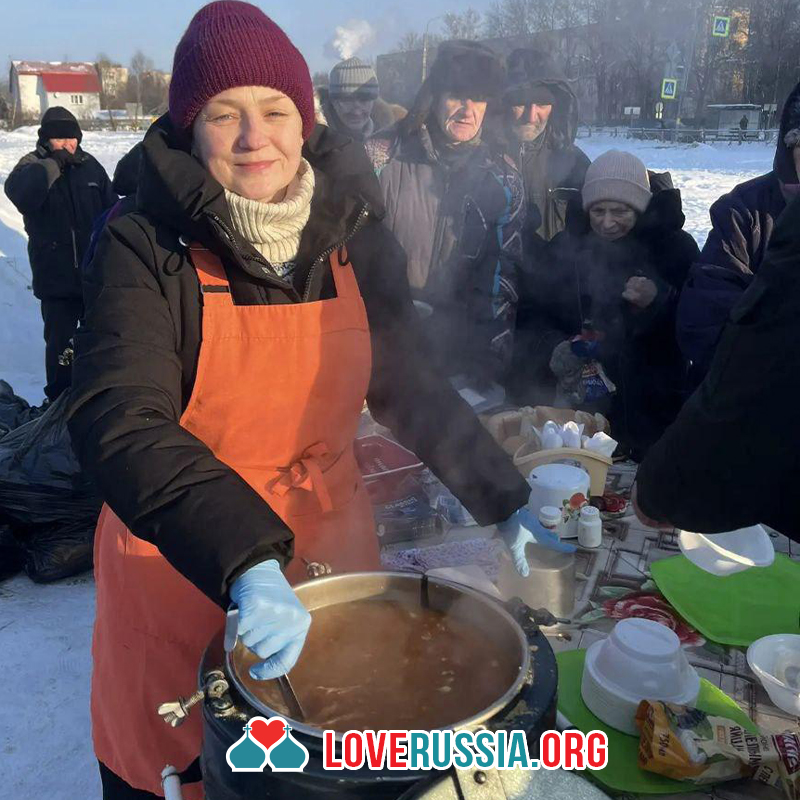 LRCharity's tweet photo. Non-profits estimate the number of Russia's homeless is 2 to 5 million - only 11,000 of them are acknowledged. Thanks to our Soup Kitchen, some of these uncounted lives are fed, befriended &amp; offered hope. https://t.co/p8nje4E91x  
#gospel #charity #support #homelessness #poverty https://t.co/MCuWQs71v0