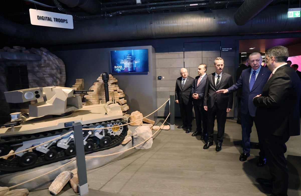 Sayın Cumhurbaşkanımız <a href="/RTErdogan/">Recep Tayyip Erdoğan</a> HAVELSAN Sancar İnsansız Deniz Aracı Hizmete Alma, Tesisler Temel Atma ve Açılış Töreni'ne katıldı.
<a href="/MahinurOzdemir/">Mahinur Özdemir Göktaş</a> 
<a href="/abuyukgumus/">Ahmet Büyükgümüş</a> 
<a href="/MustafaAlkayis/">Av. Mustafa Alkayış</a> 
<a href="/alicelik_64/">Ali Çelik</a> 
<a href="/byildiz63/">Bahattin Yıldız 🇹🇷</a> 
<a href="/KayaZeydin/">Av. Zeydin KAYA</a> 
<a href="/BurhanYASAR30/">Burhan YAŞAR</a> 
<a href="/KayhanMuhteber/">Muhteber Kayhan</a> 
<a href="/srvtkrstakkurt/">Servet Kürşat Akkurt</a>