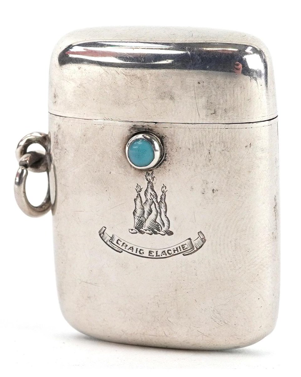 eastbourneauct's tweet image. Our Feb Antiques, Collectables and Jewellery Sale kicks off tomorrow on 25th Feb at 930am!

Lot No 2588 is E J Trevitt &amp;amp; Sons Edwardian silver chatelaine vesta case, Chester 1903.

Check out the fully illustrated catalogue here: tinyurl.com/FebEBA

#eastbourneauctions #vesta