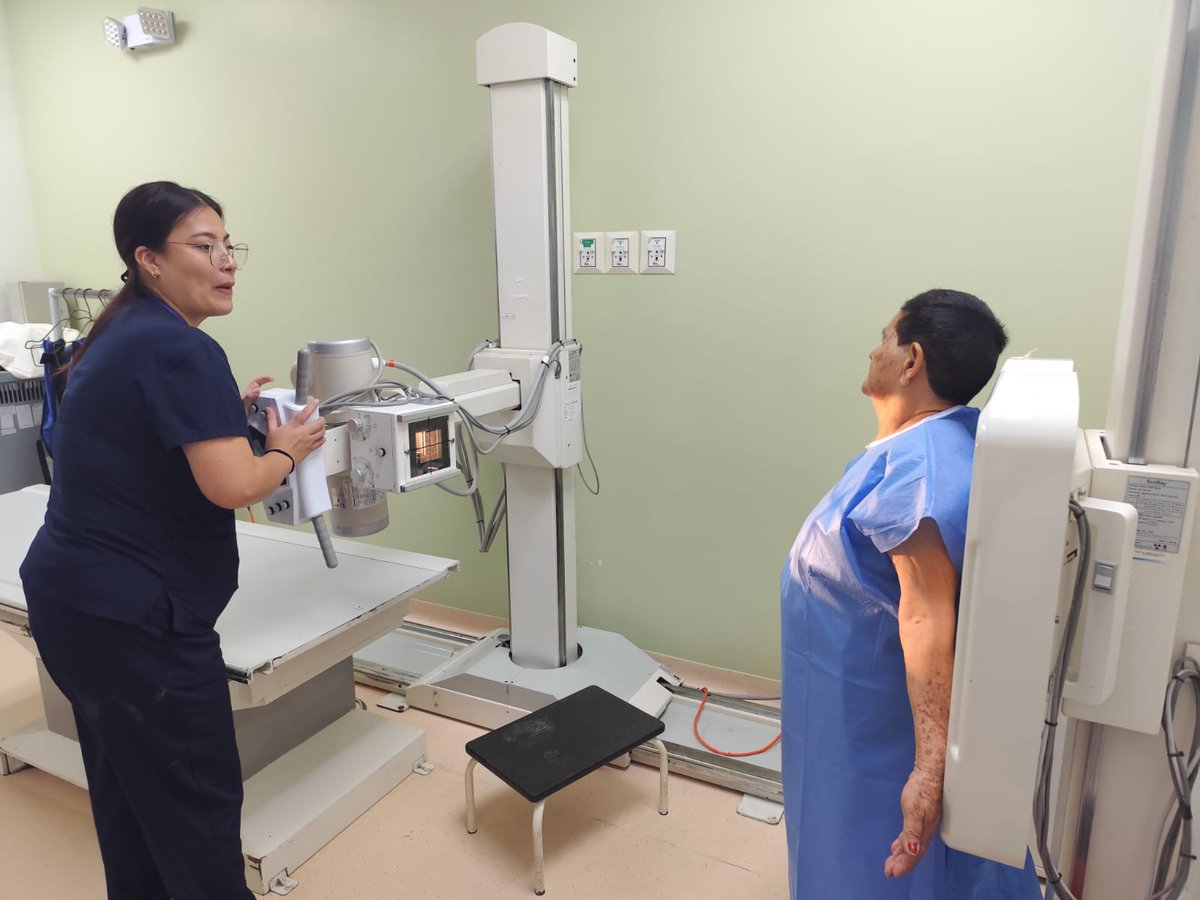 #ElNuevoEcuador | El <a href="/HGeneralMacas/">Hospital General Macas🇪🇨</a> brinda atención integral a los pacientes de #MoronaSantiago, a diario se realizan alrededor de 60 estudios de Rayos X, fortaleciendo el diagnóstico para usuarios de los 13 cantones de la provincia aportando una atención oportuna y de calidad.