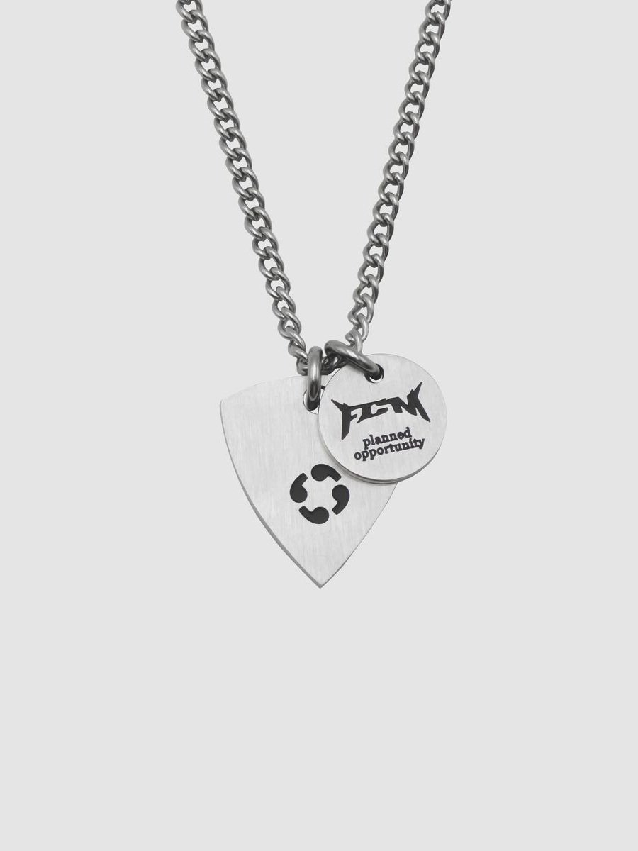 clothes_KF's tweet photo. #민제 260213 / 260223 스텔라 떡볶이 / 260224 FANS _ 민제 액세서리 정보
「 Necklace 목걸이 」
▪︎ FOURCOMMA
▪︎ PICK SS NECKLACE
▪︎ KRW 29,900

➔ https://t.co/AxYjMPbdHd
➔ https://t.co/LEHzTzzCd6

#Minje #KickFlip #킥플립 https://t.co/FTBBtx74c1