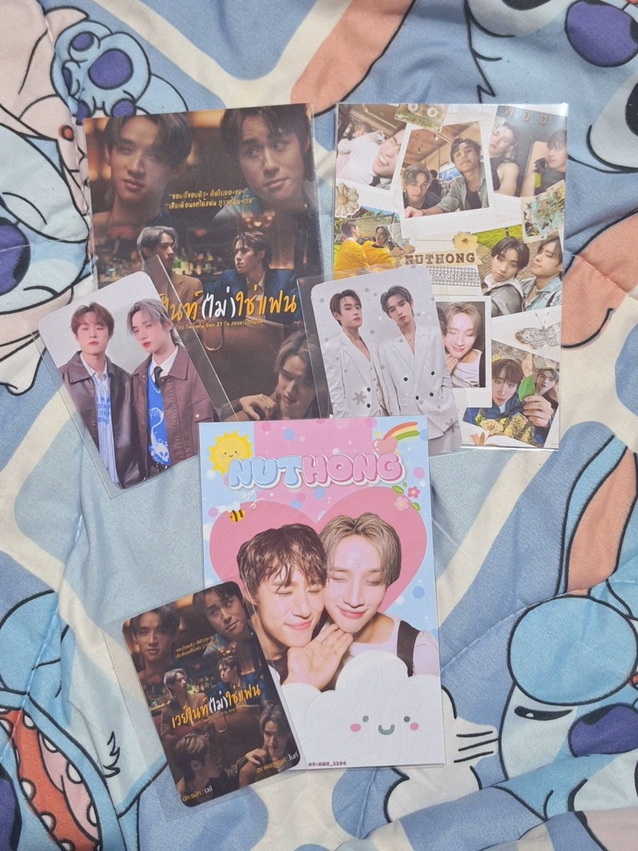 แจกเพราะโมเม้นนัทฮงค่ะ🩵🩷

RT+เมนชั่นติดแท้ก #NutHong #นัทฮง  พร้อมอิโมจิ แปะรูปหรือพิมอะไรก็ได้ค่ะ

✨️สุ่มแจกพรุ่งนี้ 4 คน
คนที่ 1 ได้เซตในรูปแรก อีก 3 คนได้เซตโปสการ์ด 1 ใบ+โฟโต้การ์ด 1 ใบในรูป 2 คนละเซตนะคะ😻