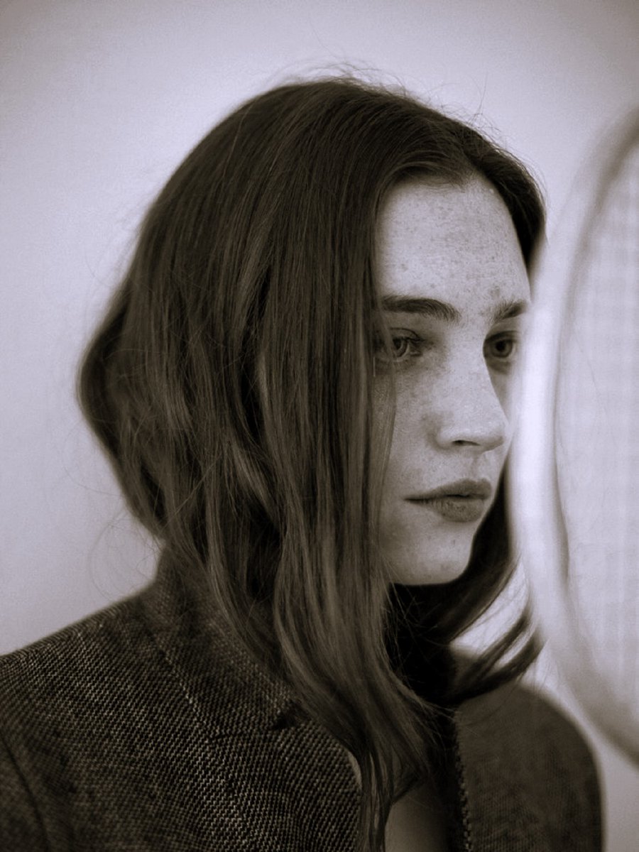 szigetingy's tweet photo. A woman’s silence is not emptiness. It is space. And in that space, who you are becomes clear. ~ Németh György Photography, Szingy Gallery Budapest #nemethgyorgy1 #szigetinemethgyorgy #szigetingy #negyart #nemethgyorgy #szingy https://t.co/HReEcf44Uo