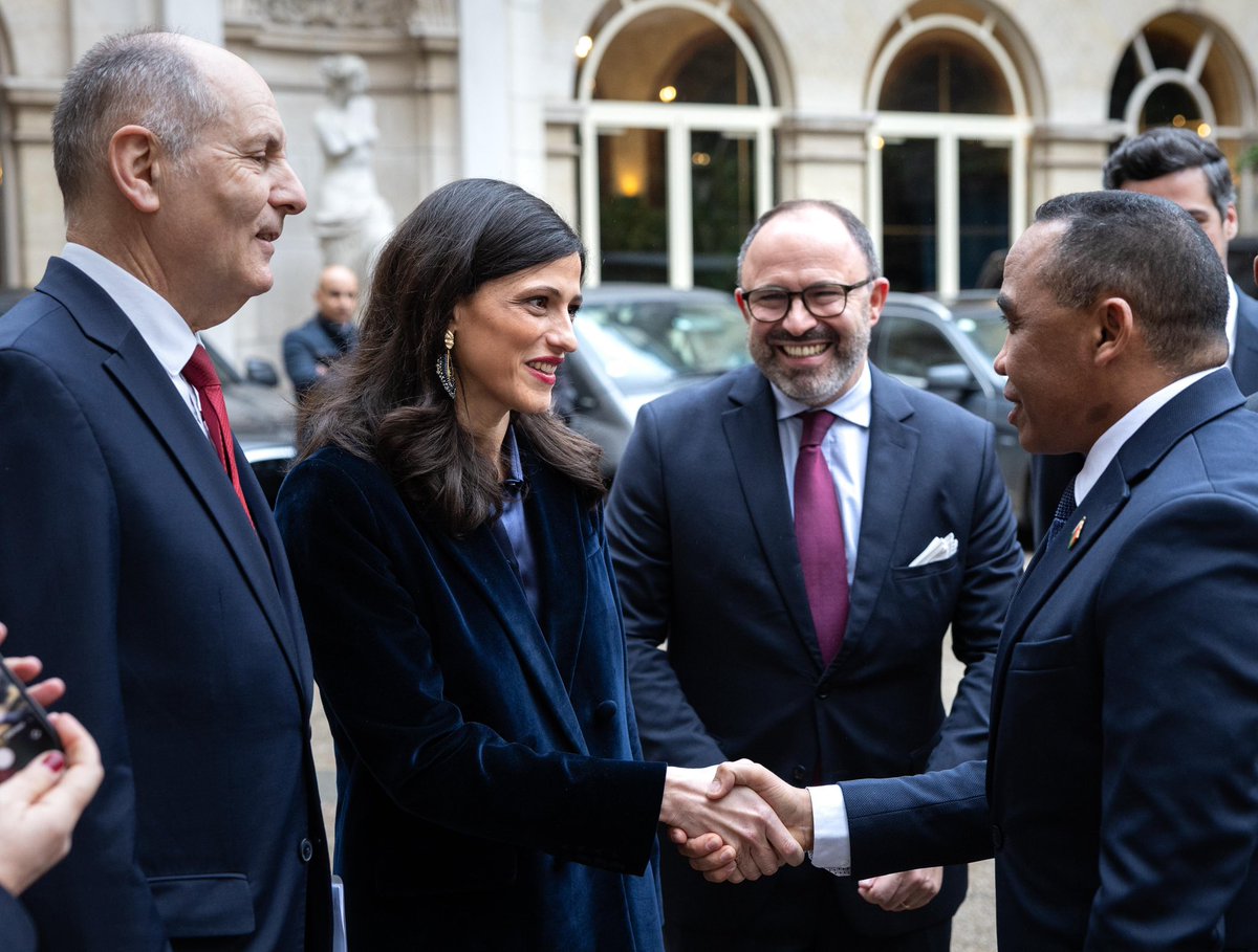 Éléonore Caroit tweet media