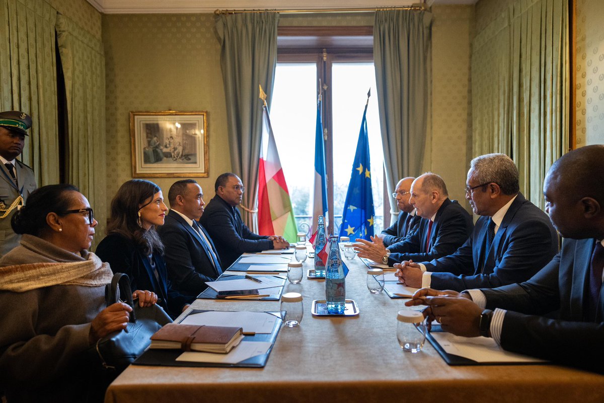 Éléonore Caroit tweet media