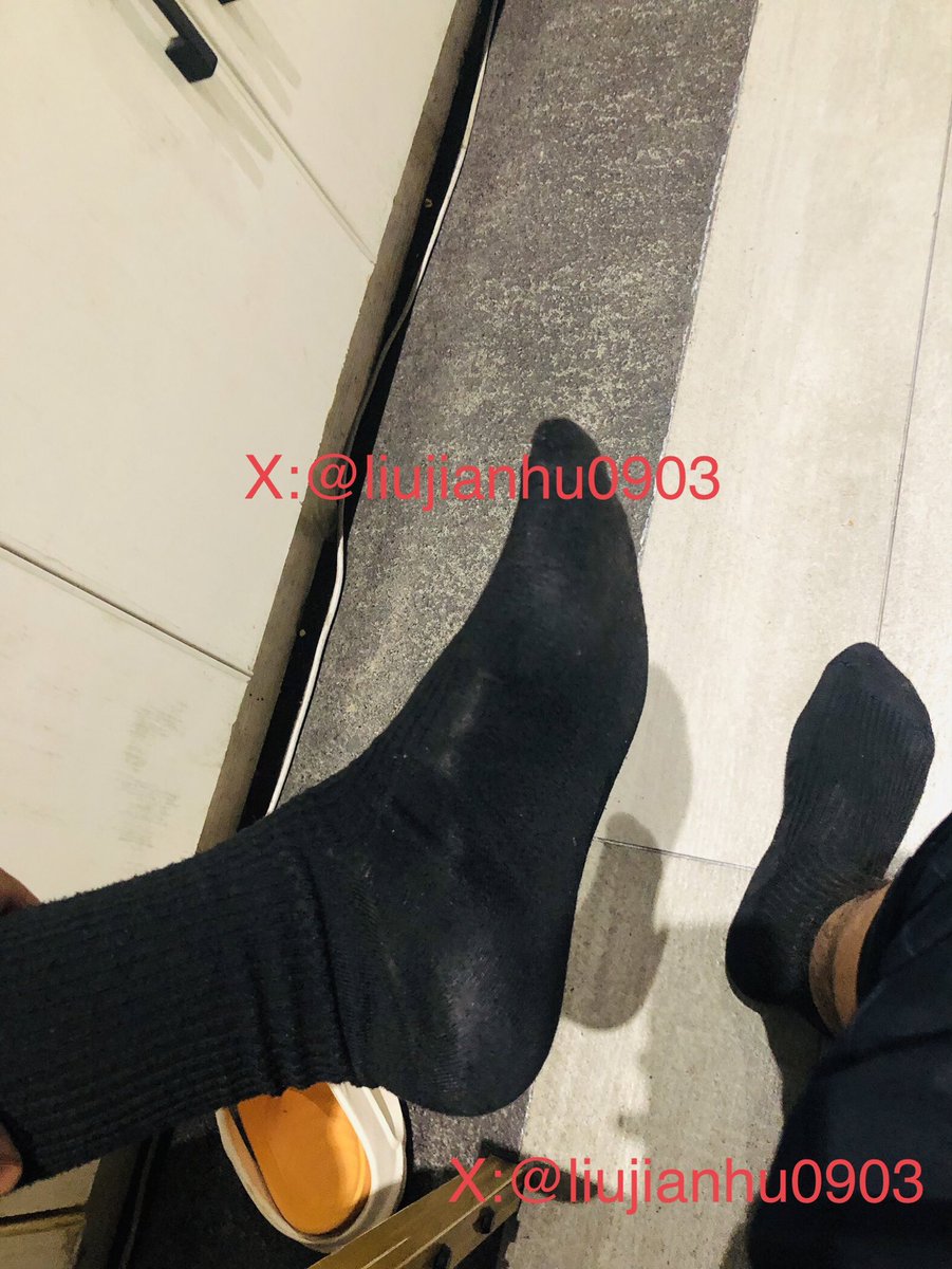 寸头肉壮（认准唯一账号，其他均为冒充） tweet media