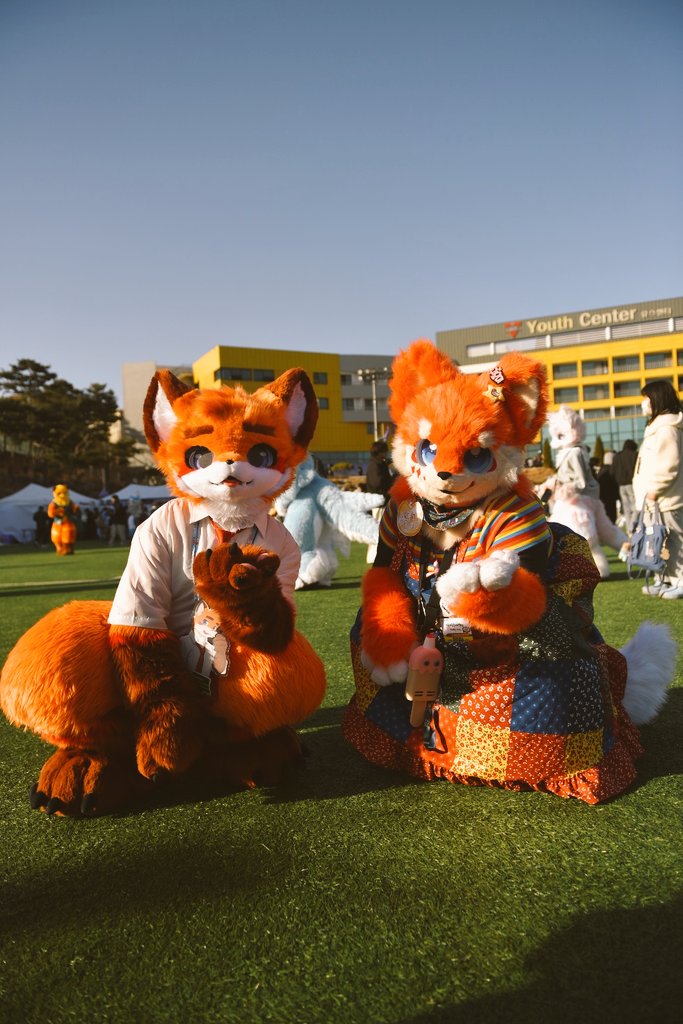 <a href="/LEEMARU_fursuit/">이 마루(MARU)</a> 

이..이번엔 제대로 멘션했어요🥲