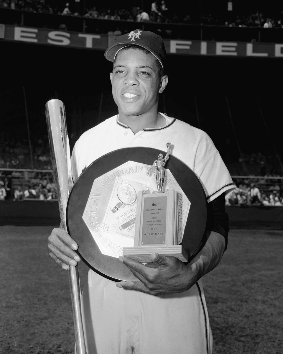DYK: Willie Mays appeared in the Postseason in four different decades: with the Birmingham Black Barons in 1948, with the Giants in 1951, 1954, 1962, and 1971, and with the Mets in 1973. #BlackHistoryMonth