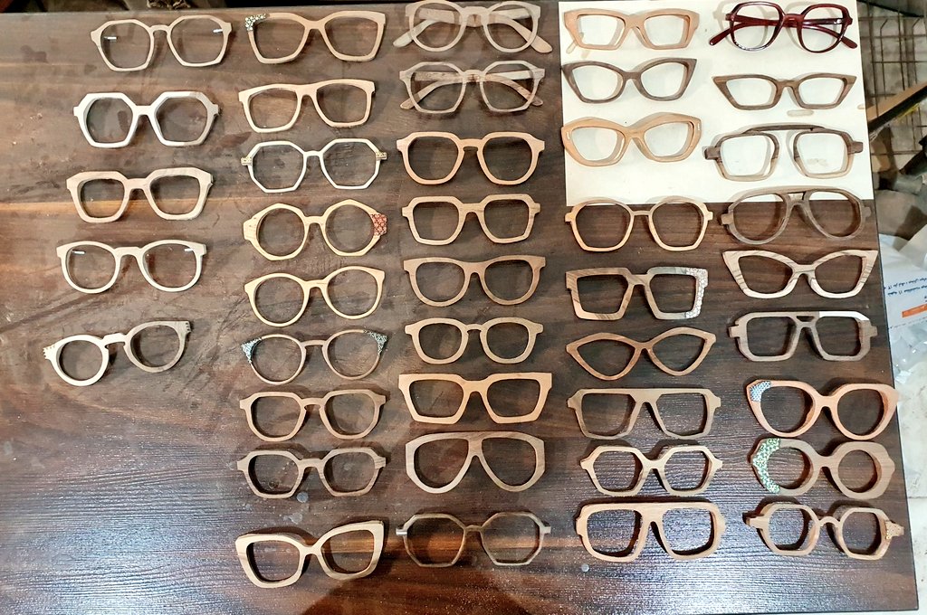 عینک چوبی ساز(امیرحسین) tweet media