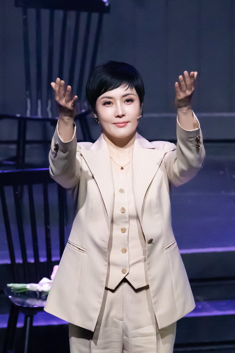 260224 타오르는 어둠 속에서 커튼콜 위크
도냐 페피따 | 안유진