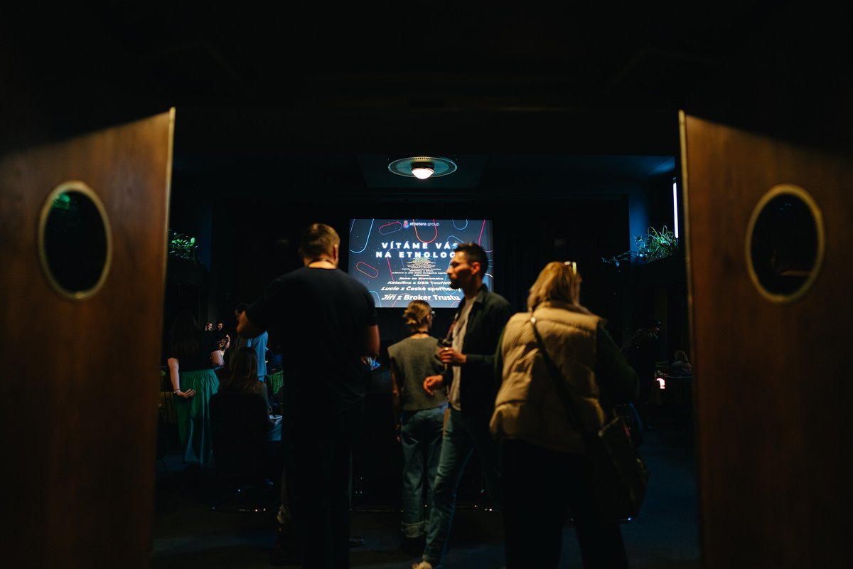 etnetera activate tweet media