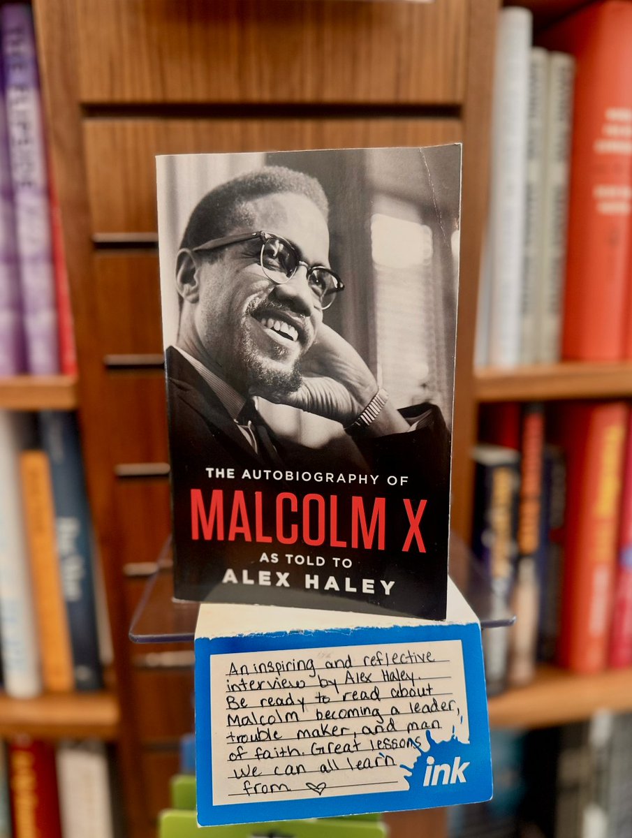 Newark Terminal A ⭐️⭐️⭐️⭐️⭐️ tweet media