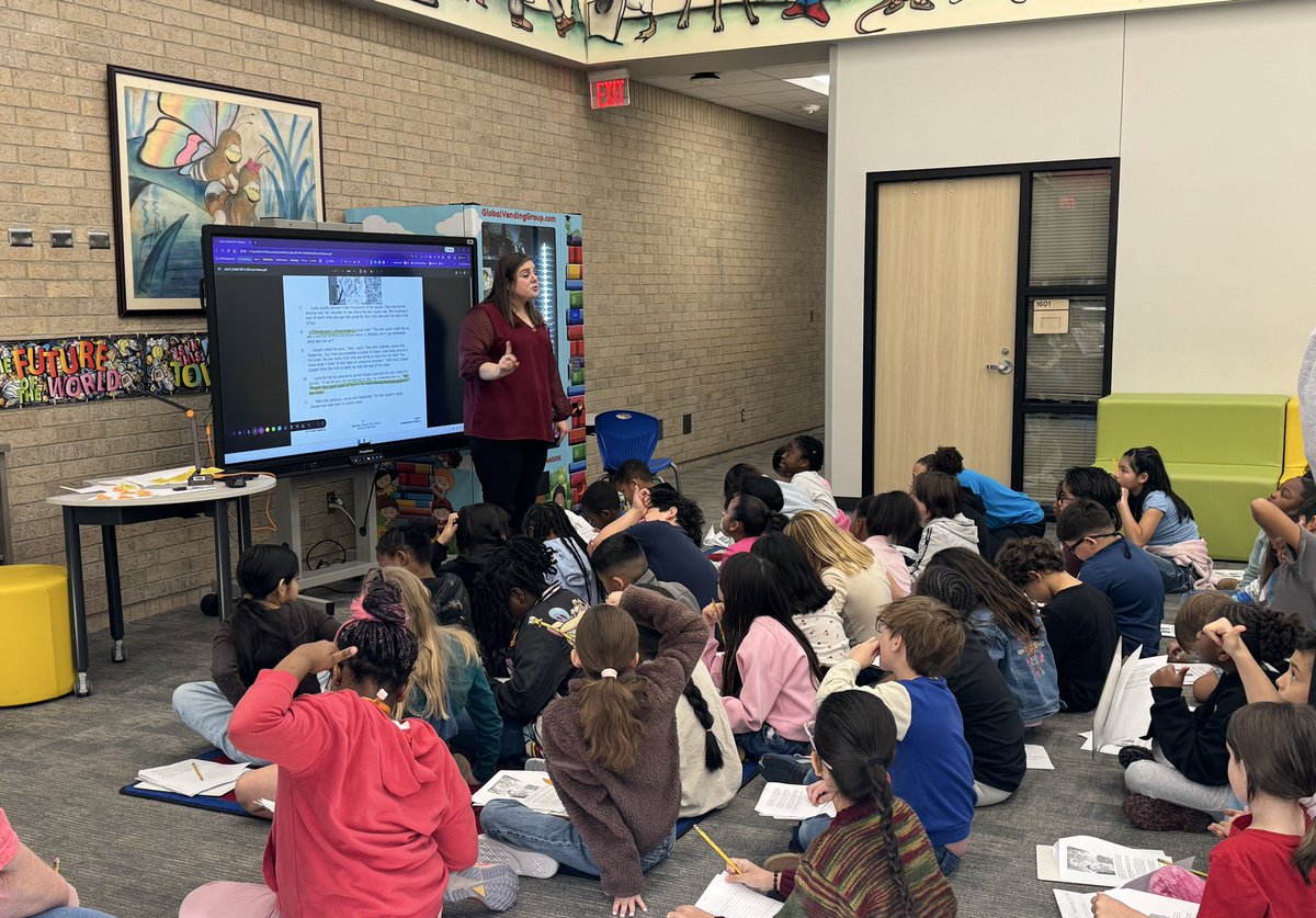 Eva Perales tweet media