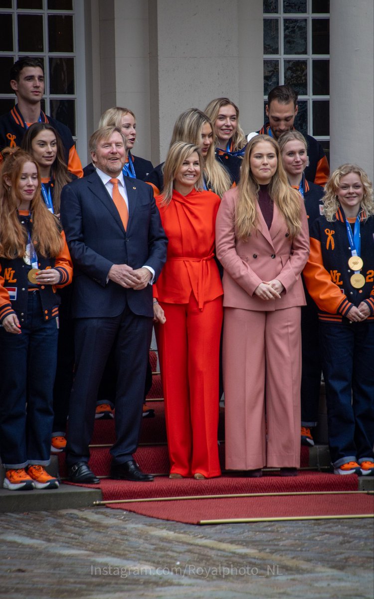 gertjandw's tweet image. Today I went to the city of The Hague where King Willem-Alexander, Queen Máxima and princess Amalia received the Dutch Olympic medalwinners. Some of my photos 📸 #dutch #juttaleerdam #queenmaxima #princess #kjeldnuis #joybeune #dutchroyals