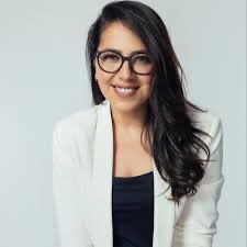 Türkiye İşçi Partisi Milletvekili Sera Kadıgil,AKP’lilere seslendi;

“Bu kafayla 190.000 yıl ibadet etseniz de günahlarınızdan arınamazsınız.

65 yaşında hakim zorunlu emekli ediliyor.70 yaşında evinizi satmak için heyet raporu istiyorlar.

Ama biz 71 yaşındaki Erdoğan’ın tek