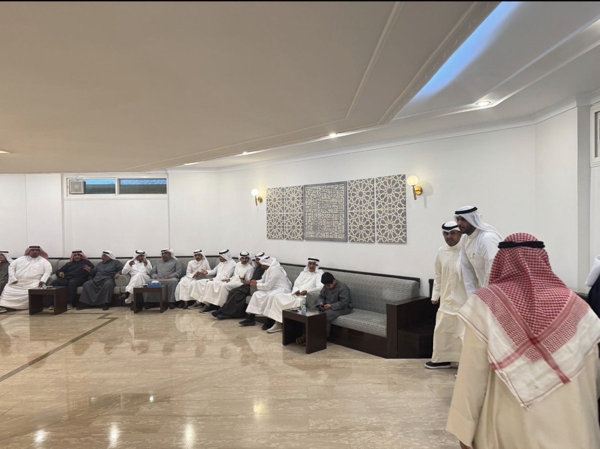 عائلة الغربه tweet media