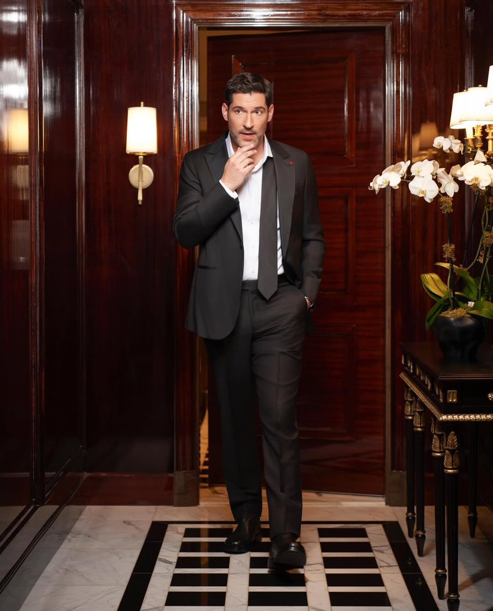Guapazos's tweet photo. Tom Ellis para The Industry Magazine 🔥 https://t.co/VDsjTMic5O