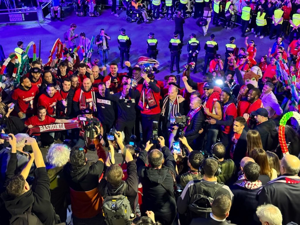 Diócesis de Vitoria - Gasteizko Elizbarrutia tweet media