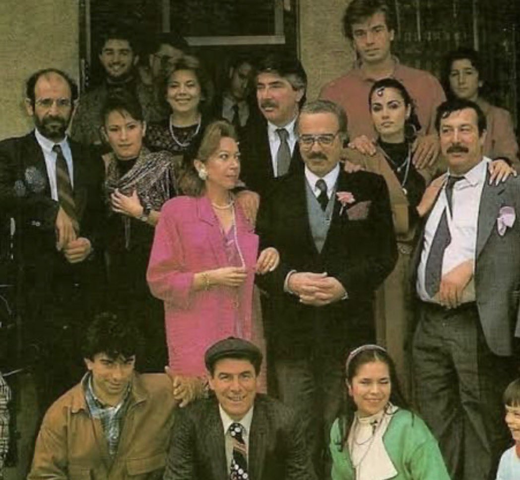 “dizi - film yapıyoruz” yalanıyla kültürel ajanlık yaptılar.

Şimdi verdikleri zehri bünyeden atma zamanı.