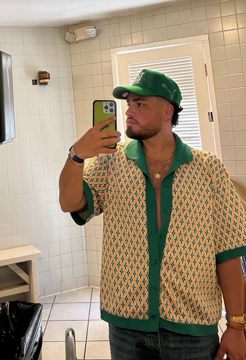 ugh bruce tweet media