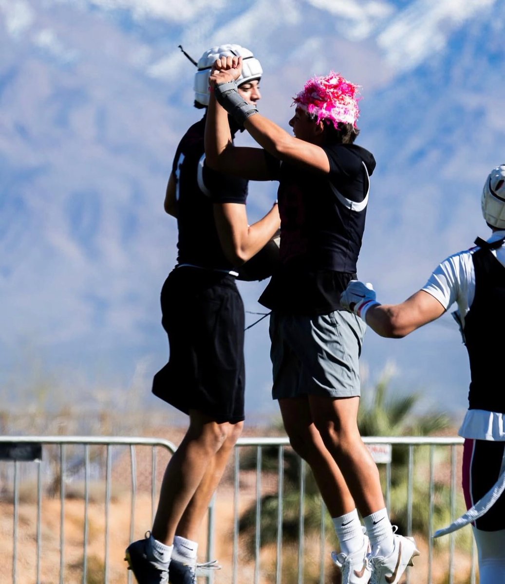 jagioane_'s tweet photo. Another look at Mecca Pylon Weekend in Mesquite🌵🔥 #PukaOutlaws @AsapPuka @Pylon7on7 @pinkoutlaws 

@OremHSFootball @lancereynoldsjr @BrandonHuffman @BlairAngulo @Andy_Pham1 @adamgorney @CriddleBenjamin @ChadSimmons_ @GregBiggins @Rivals @On3 @247Sports @247recruiting @UCReport @BeehiveBuzz_ @PrepRedzone @PrepRedzoneUT @SlingintheP @All_Poly_Sports @polynesiabowl @ballersinutah @OFFA_Academy