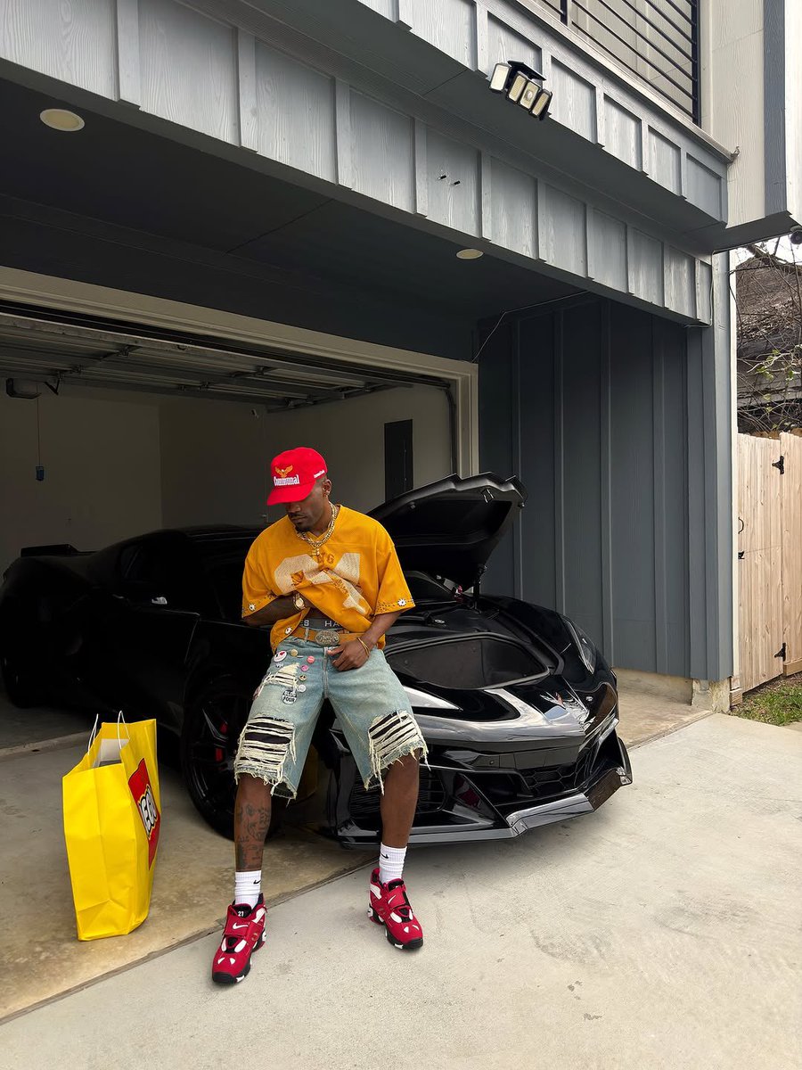 Huewe Gh tweet media
